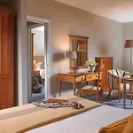 Hotel The Parkavon Hotel
