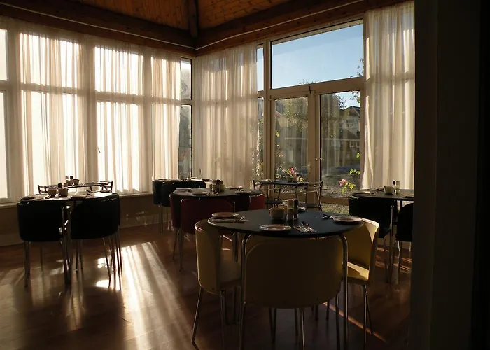 Holiday Inn Killarney Otel 3*