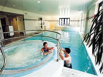 Holiday Inn Killarney 3*