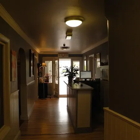 هوليداي إن كيلارني كيلارني