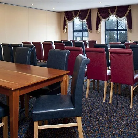 هوليداي إن كيلارني