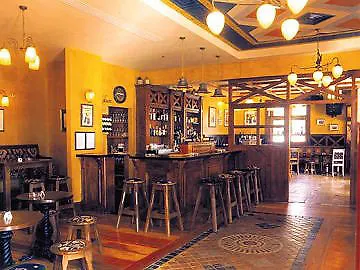 فندق هوليداي إن كيلارني 3*