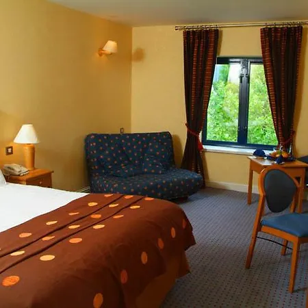 Holiday Inn Killarney Hotell 3*