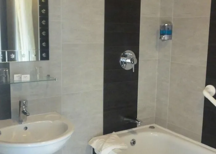 Готель Holiday Inn Killarney