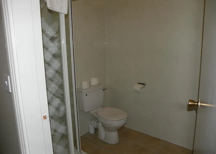 Готель Holiday Inn Killarney 3*