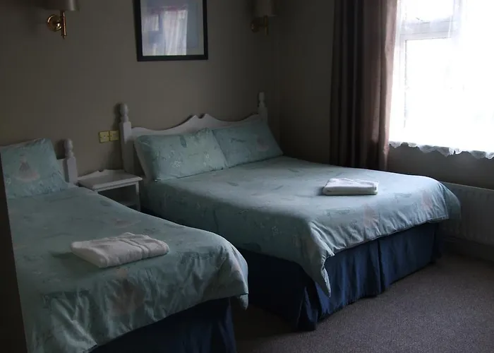 Готель Holiday Inn Killarney 3*